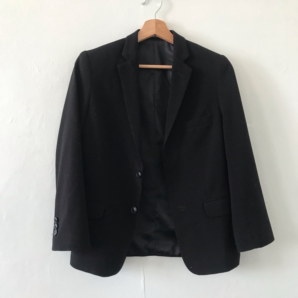 Chaps kid blazer. Black